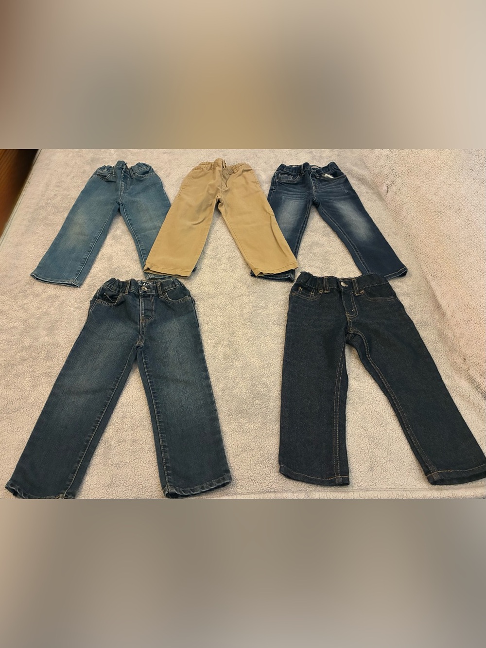 Boy’s Toddlers Size 3T Casual Denim & Khaki Pants Bundle of 5 - Blue and Khaki